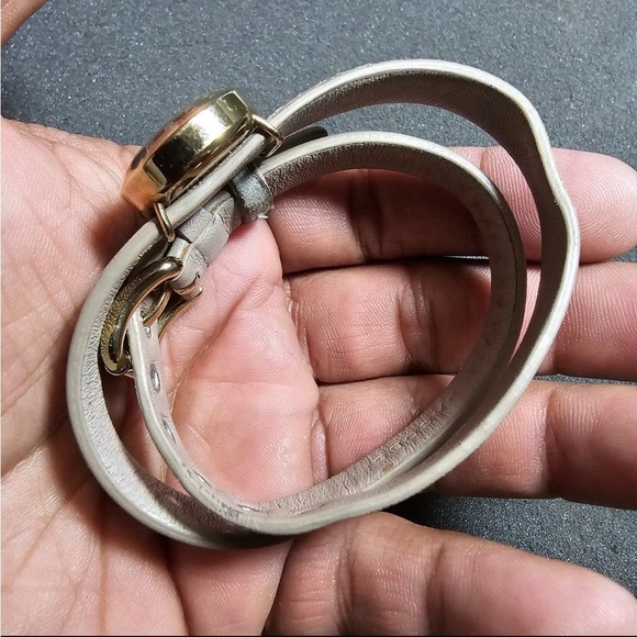 Marc By Marc Jacobs Ladies Quartz Watch Gold Tone Leather Wrap Bracelet Working - Picture 8 of 9